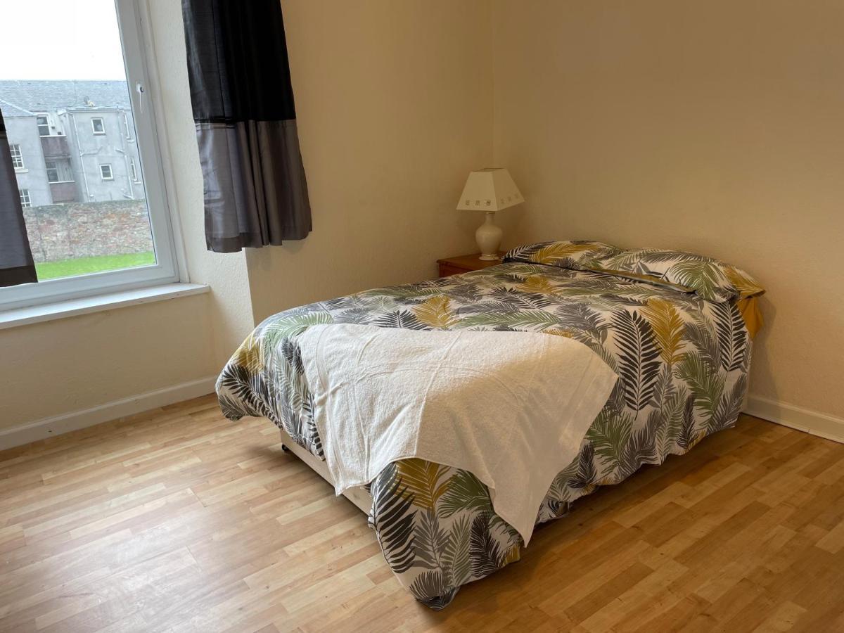 Rainforest 1 Apartment Кембелтаун Екстериор снимка