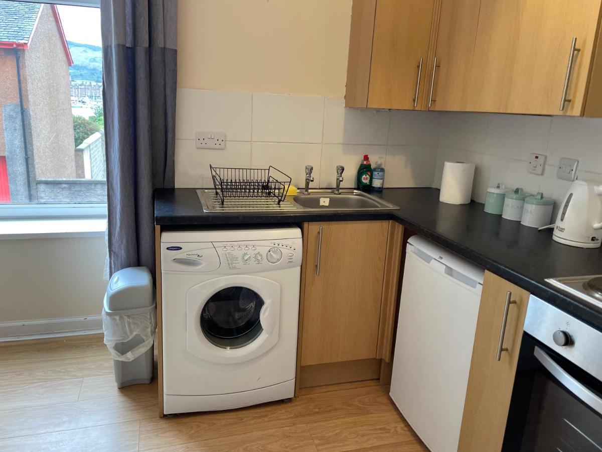 Rainforest 1 Apartment Кембелтаун Екстериор снимка